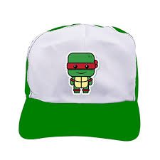 Boné branco e verde com imagem de um personagem de desenho animado estilo tartaruga ninja na frente